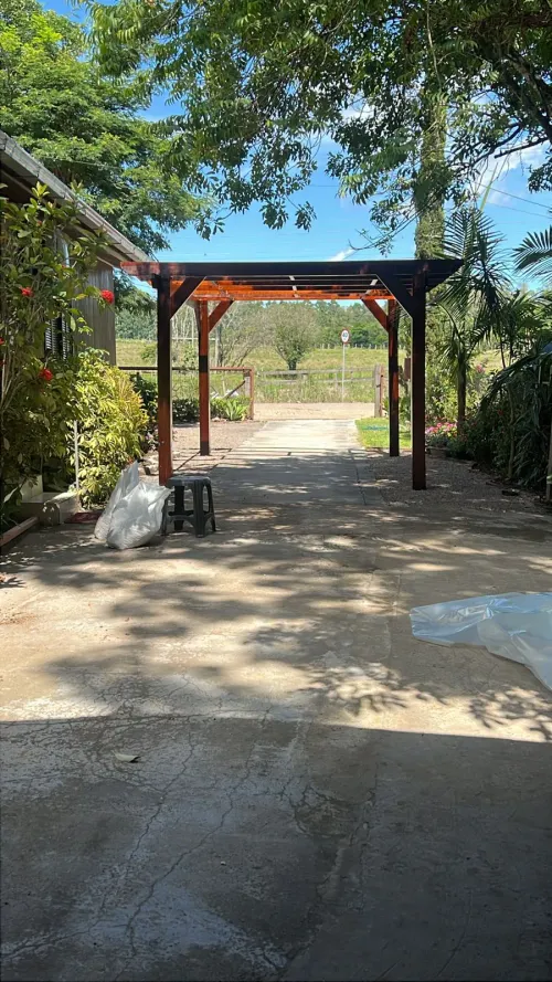 Galeria Estrutura de Madeira e Pergolado 1