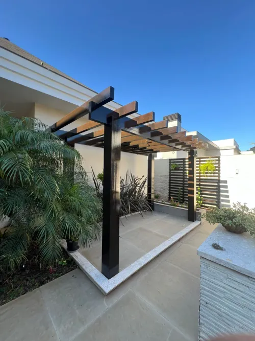 Galeria Estrutura de Madeira e Pergolado 2